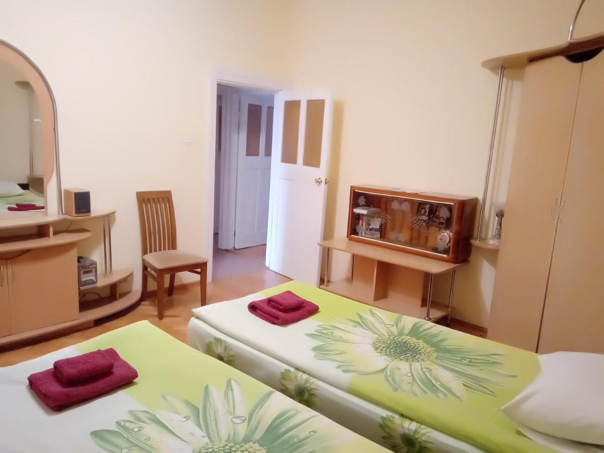 Apartment On Svobody Avenue Lviv Luaran gambar