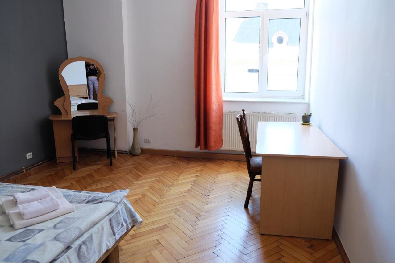 Apartment On Svobody Avenue Lviv Luaran gambar