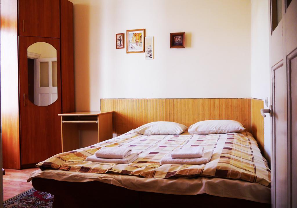 Apartment On Svobody Avenue Lviv Luaran gambar