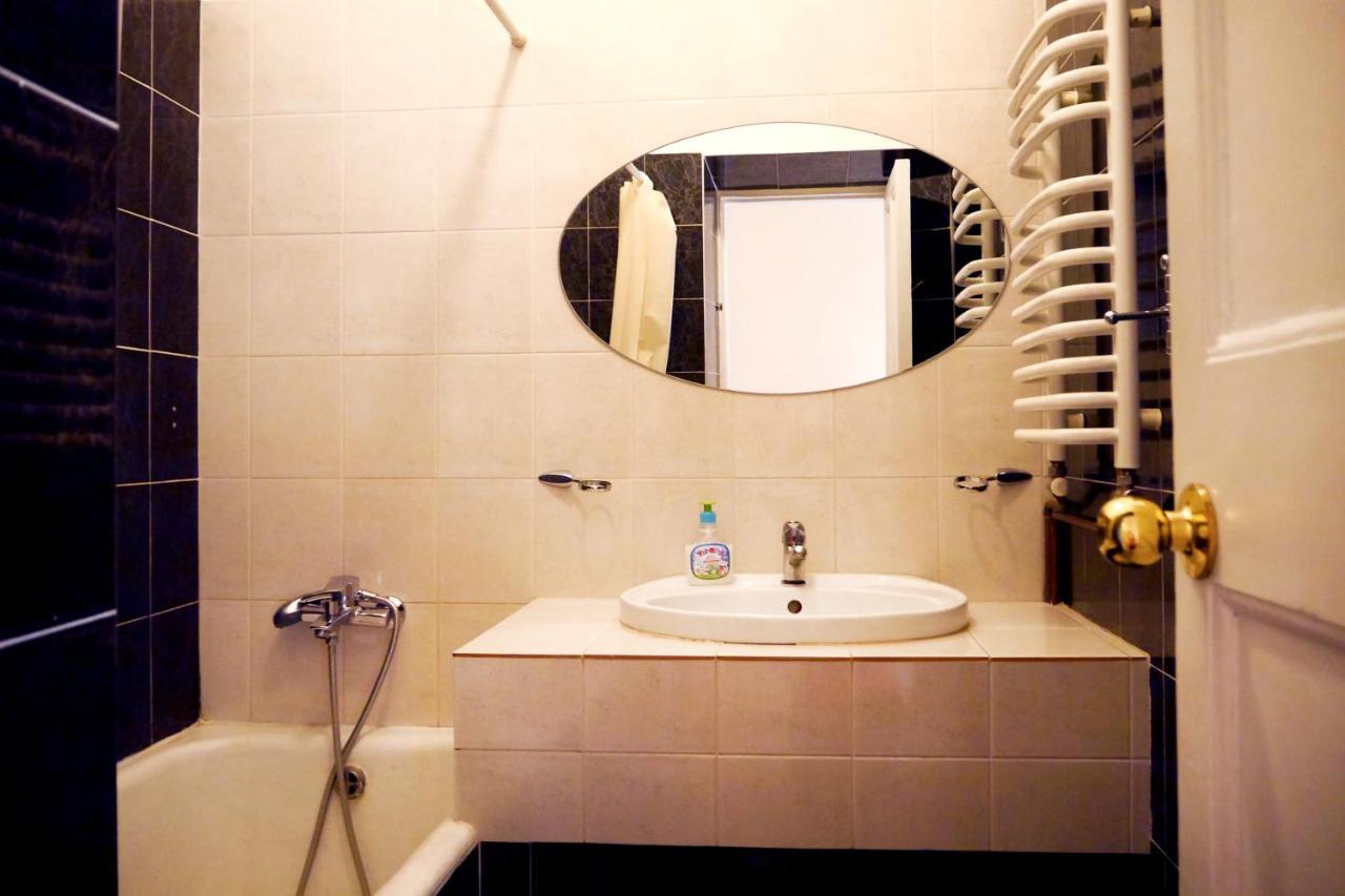 Apartment On Svobody Avenue Lviv Luaran gambar